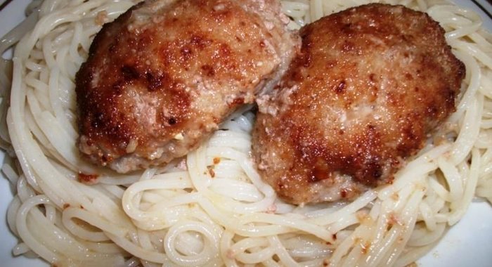 Котлеты из рубленного мяса свинины и говядины