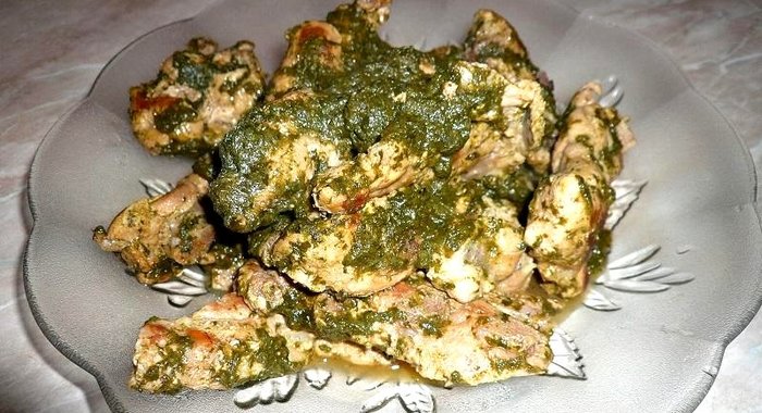 Свиное рагу со шпинатом