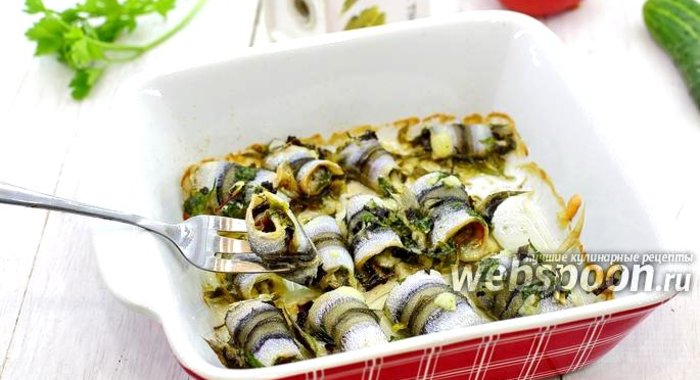 Рулетики из мойвы в духовке