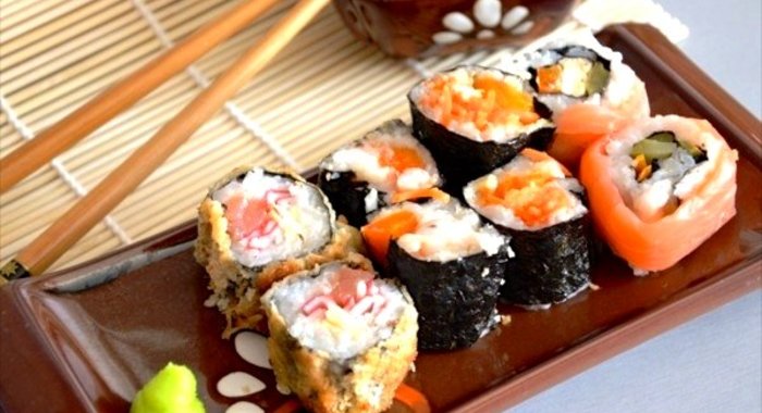 Горячие роллы в кляре