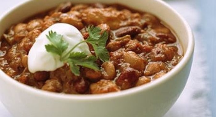 Жаркое из курицы с фасолью