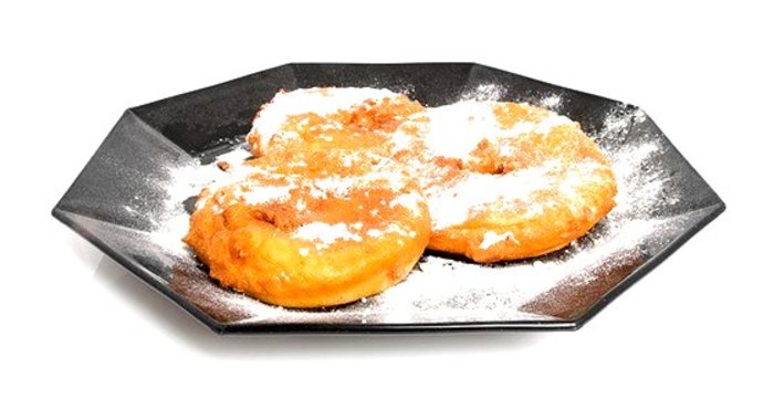 Яблочные оладьи с корицей