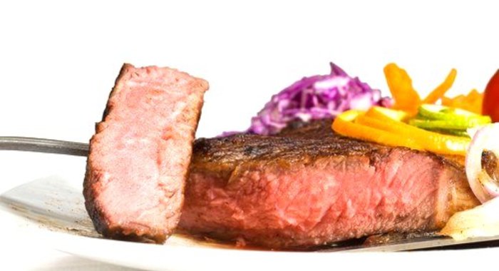 Говяжьи стейки в цитрусовом маринаде на гриле