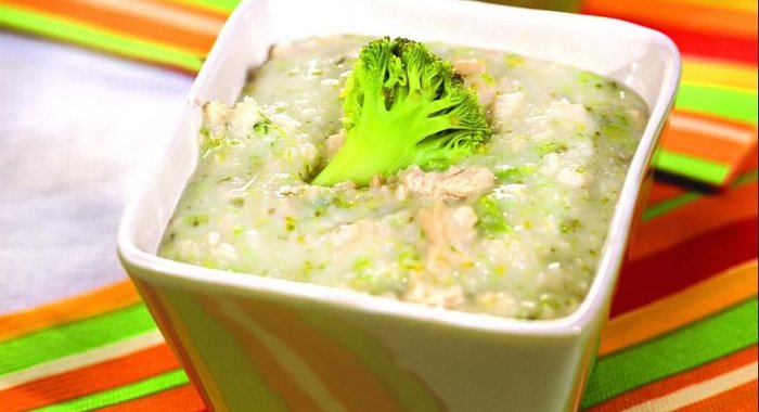 Рисовая каша с филе индейки и брокколи