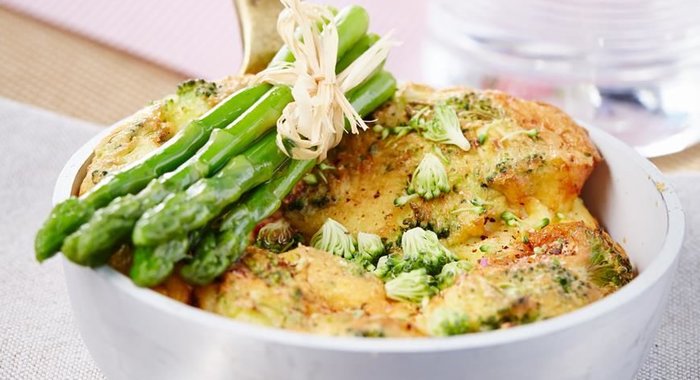Омлет с брокколи, спаржей и шпинатом от Михаила Кукленко