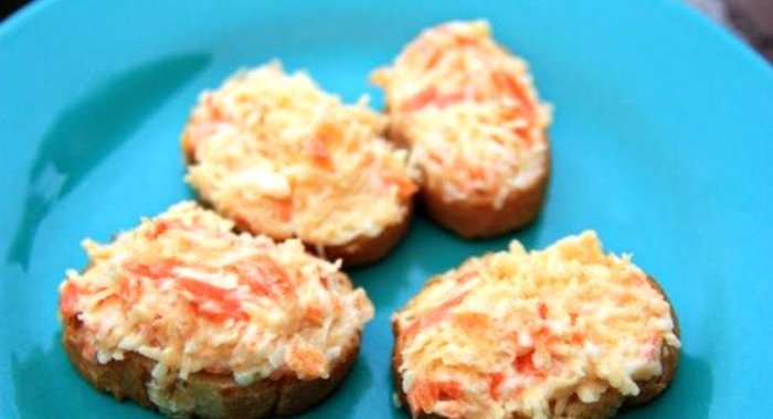 Гренки с сыром и морковью