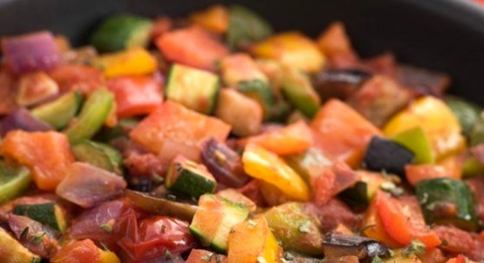 Рататуй из кабачка с картофелем