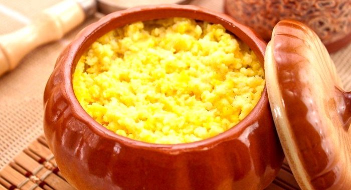 Пшенная каша с тыквой в горшочке