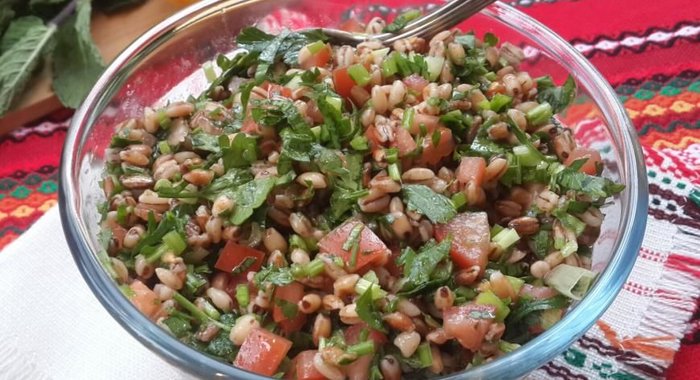 Табуле с перловкой