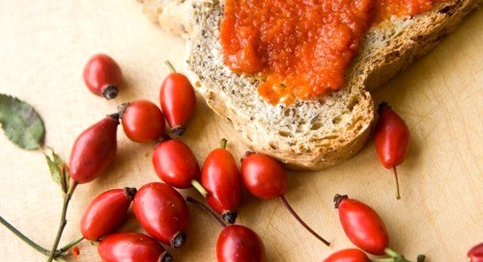 Джем из шиповника по‑итальянски