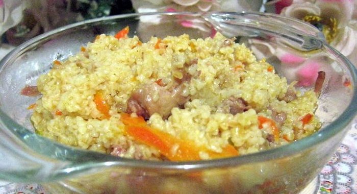 Пшеничная каша с тушеной свининой