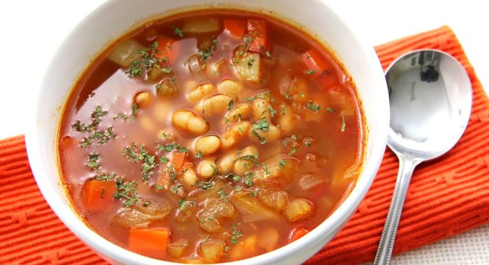 Овощной суп с фасолью
