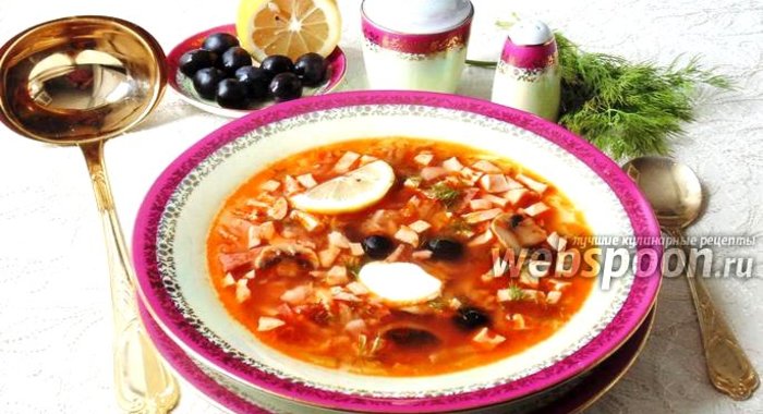 Солянка мясная с грибами