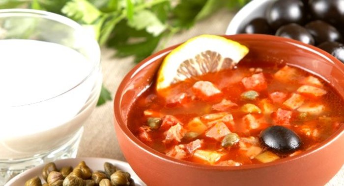 Солянка с картошкой в мультиварке