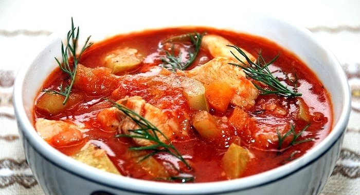 Томатный суп-пюре с курицей