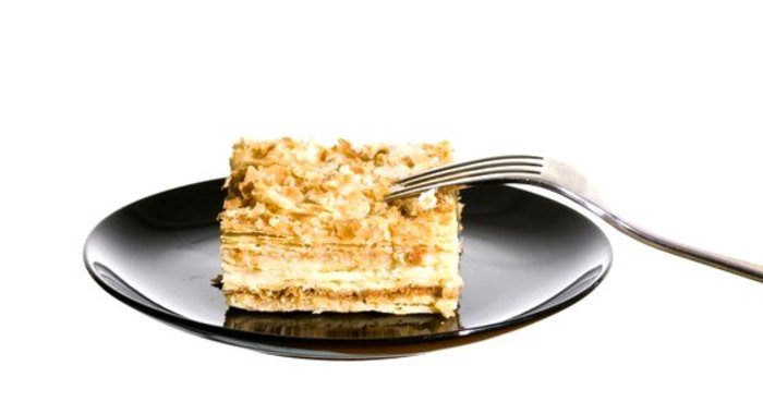 Слоеное пирожное с кремом