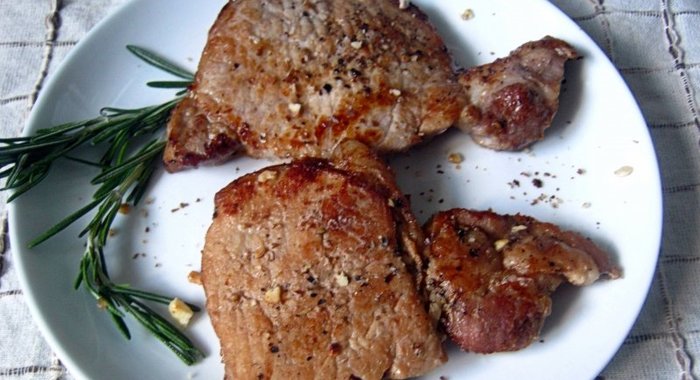 Сочный свиной эскалоп