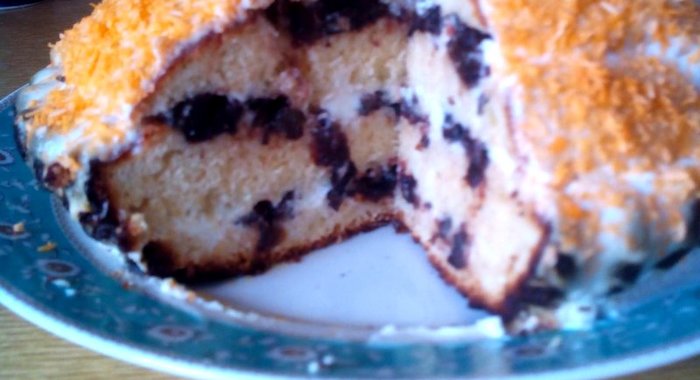 Торт со сметаной и черносливом