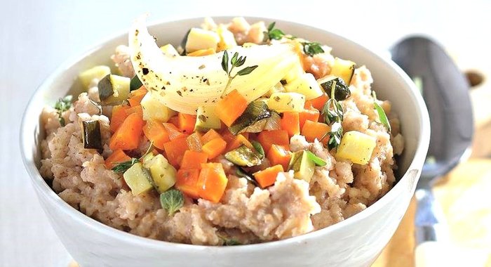 Овсяная каша с овощами