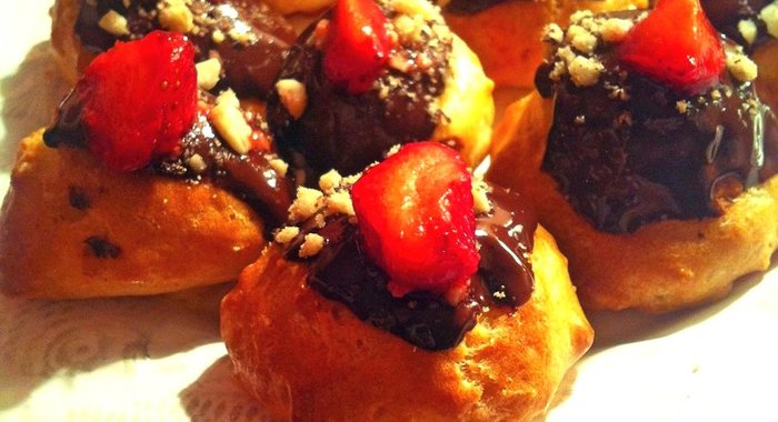 Профитроли с заварный кремом