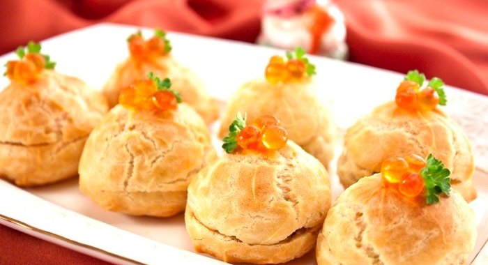 Профитроли с тремя вариантами начинки