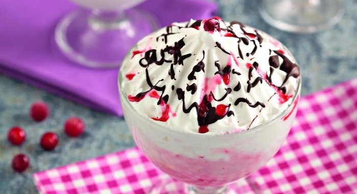 Финский десерт с клюквой