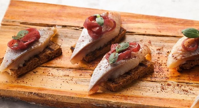 Балтийская сельдь на бородинском хлебе