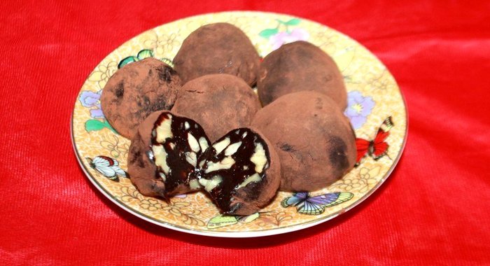 Шоколадные конфеты из сгущенного молока