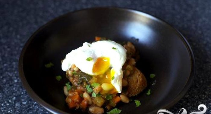 Рагу с фасолью и мангольдом