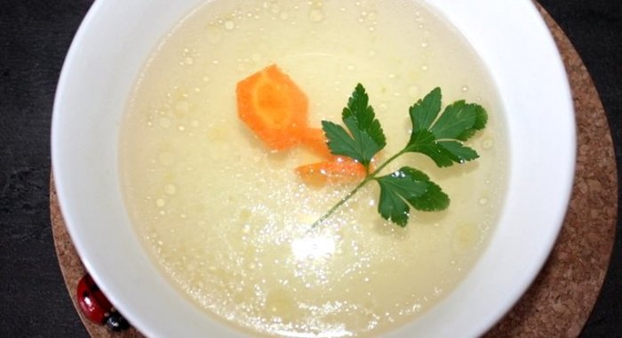 Овощной суп на курином бульоне