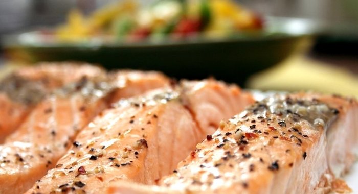 Форель на сковороде