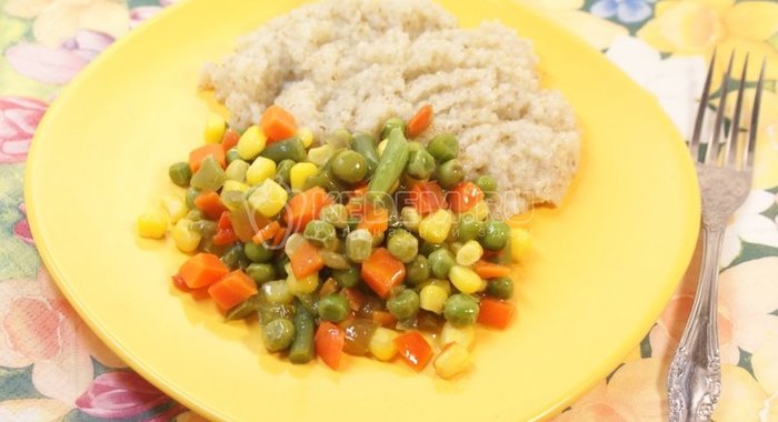Ячневая каша с овощами
