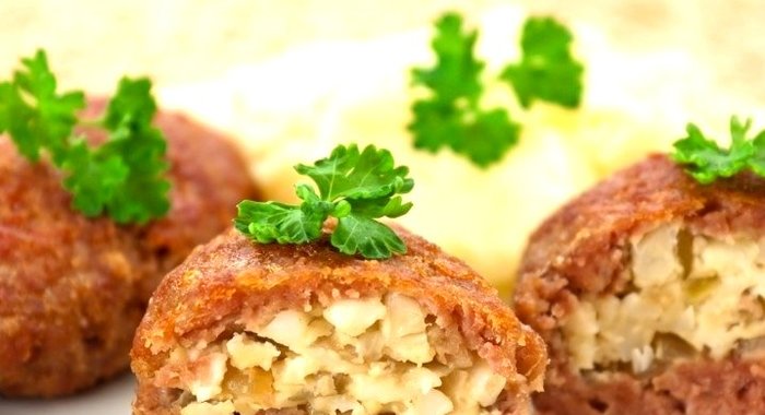 Котлеты с начинкой в духовке