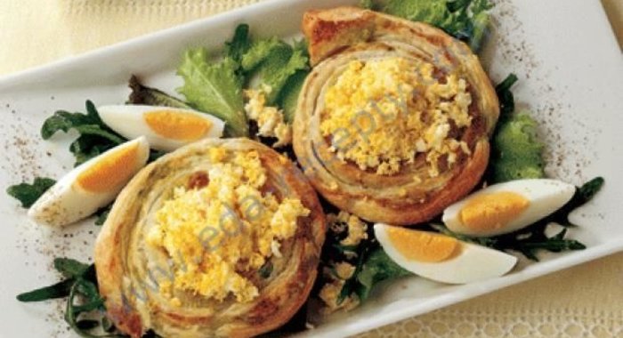 Фасолевые рулеты с яичной начинкой