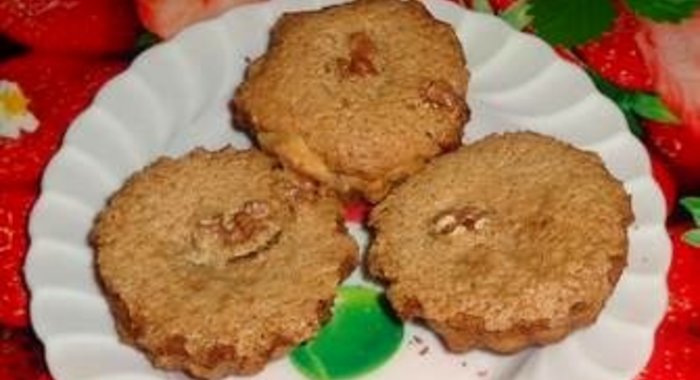 Кексы с ореховой начинкой