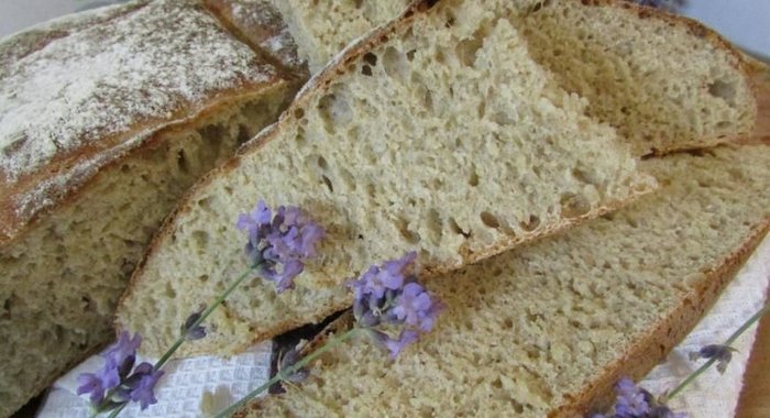 Хлеб с медом и лавандой