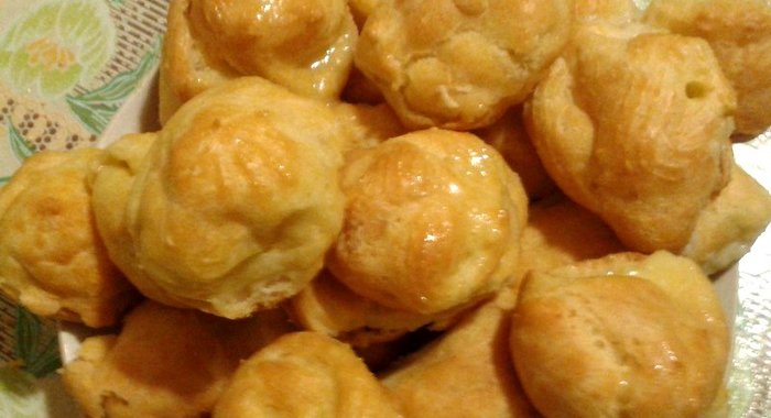 Эклеры с заварным кремом и сгущенным молоком