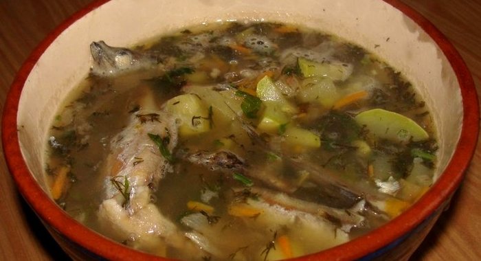 Уха из мойвы