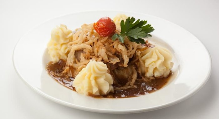 Стейк из свинины Хольцфеллер