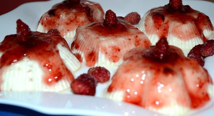 Творожно-ягодное суфле с черносливом