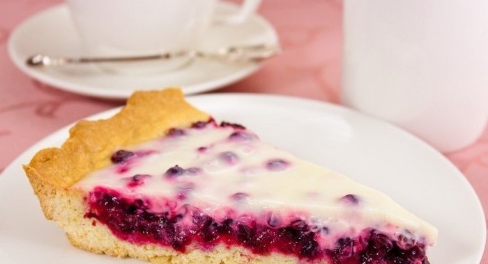 Вкусный пирог с брусникой