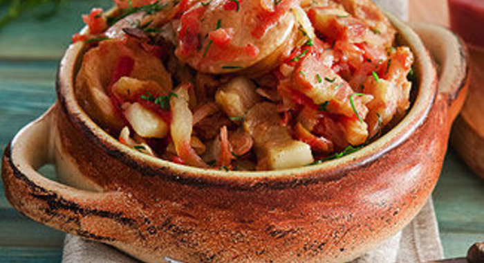 Капустная солянка в мультиварке