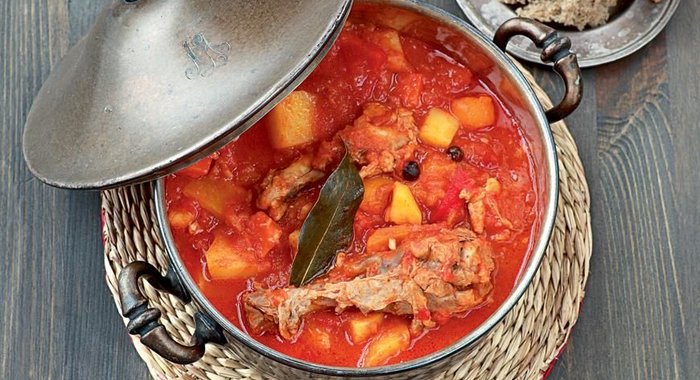 Гуляш из цесарки