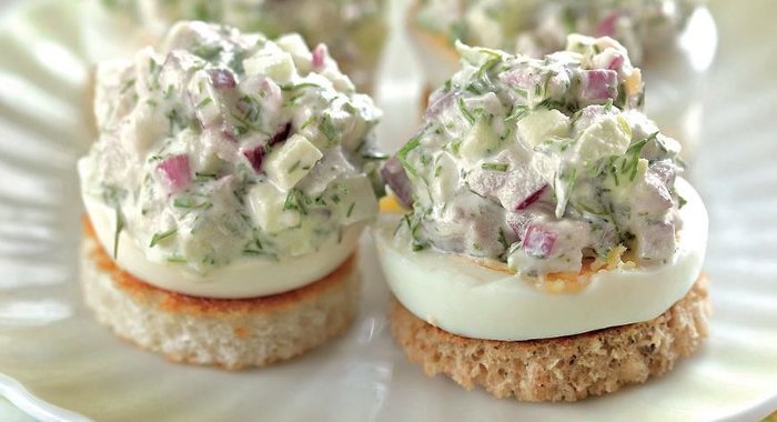 Канапе с сельдью