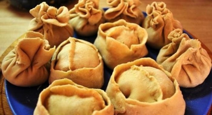 Манты с капустой