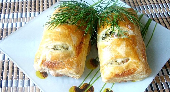 Пирожки с творогом и зеленью