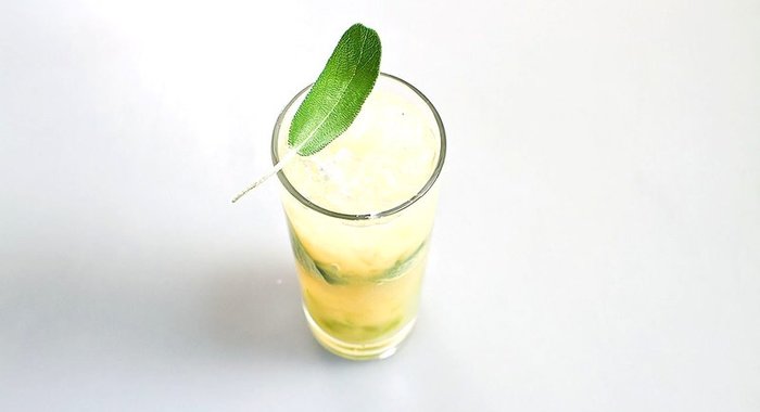 Грушевый лимонад с шалфеем