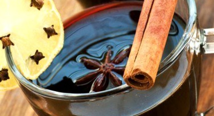 Новогодний глинтвейн с цитрусовым ароматом и специями