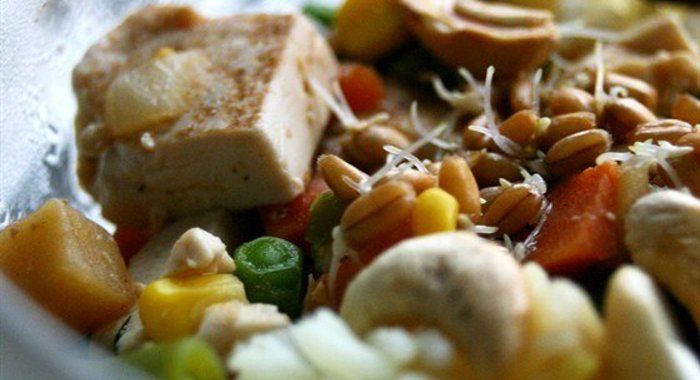 Вегетарианский рис с тофу