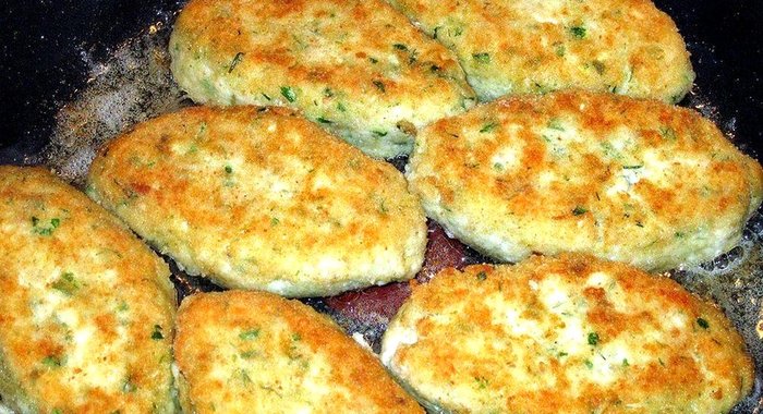 Котлеты рыбные с салом